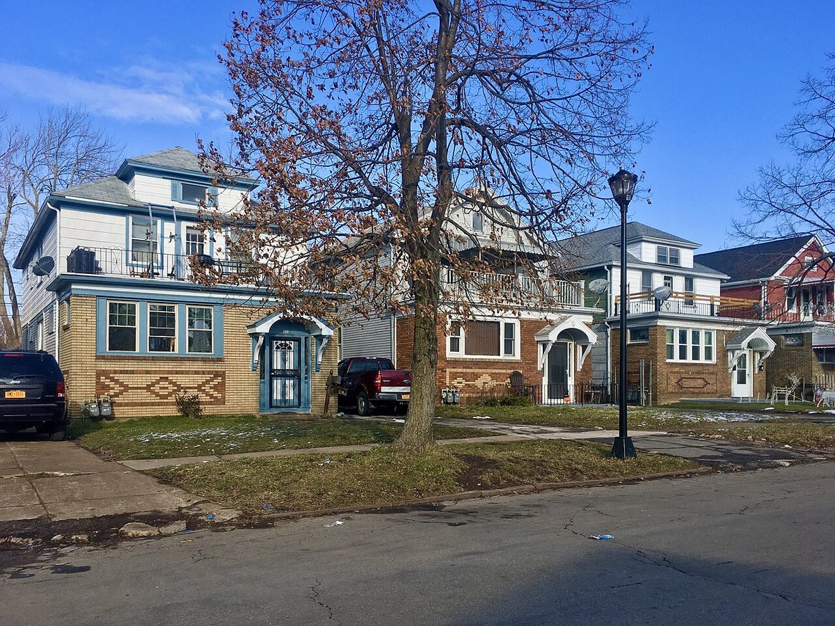 Davidson Avenue, Buffalo, New York - 20191216