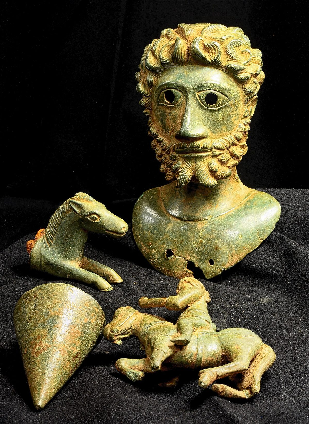 Assemblage (FindID 1013510-1120692)