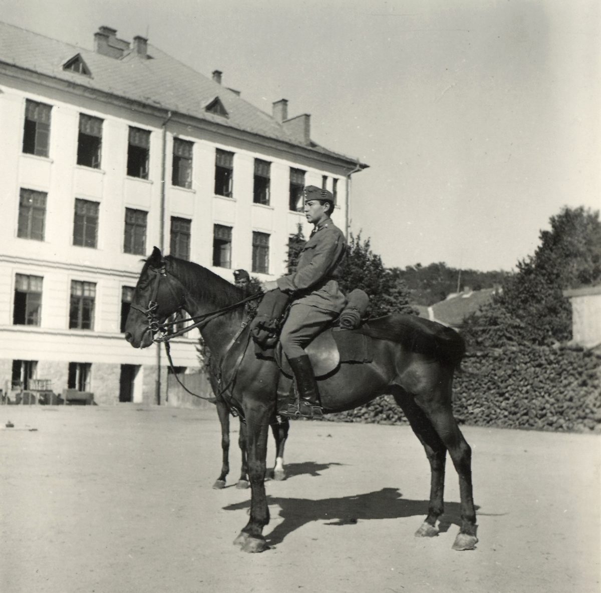 A Főgimnázium (ma Mezőgazdasági Líceum) udvara. - Románia, Szilágy megye, Szilágysomlyó 1940. Fortepan 76968