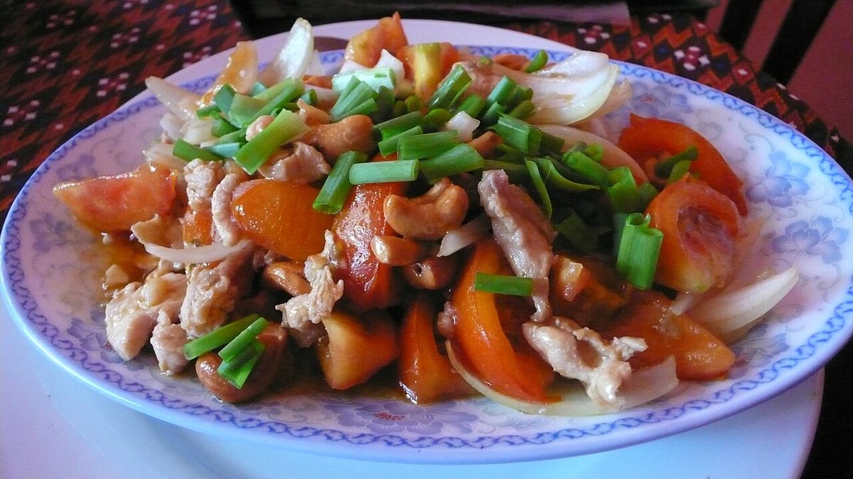 Cashew Pork and Tomatoes